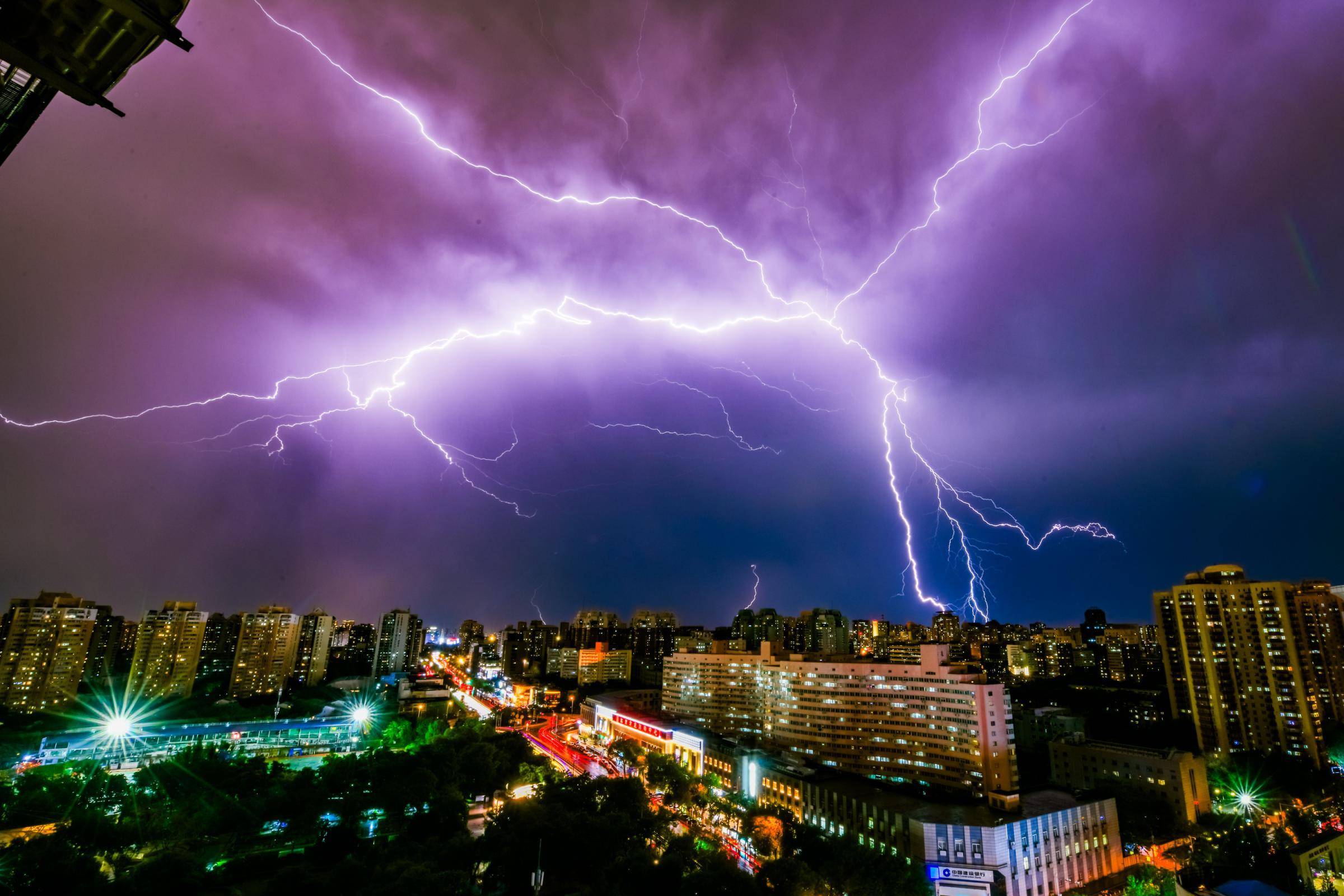 雷霆是什么意思