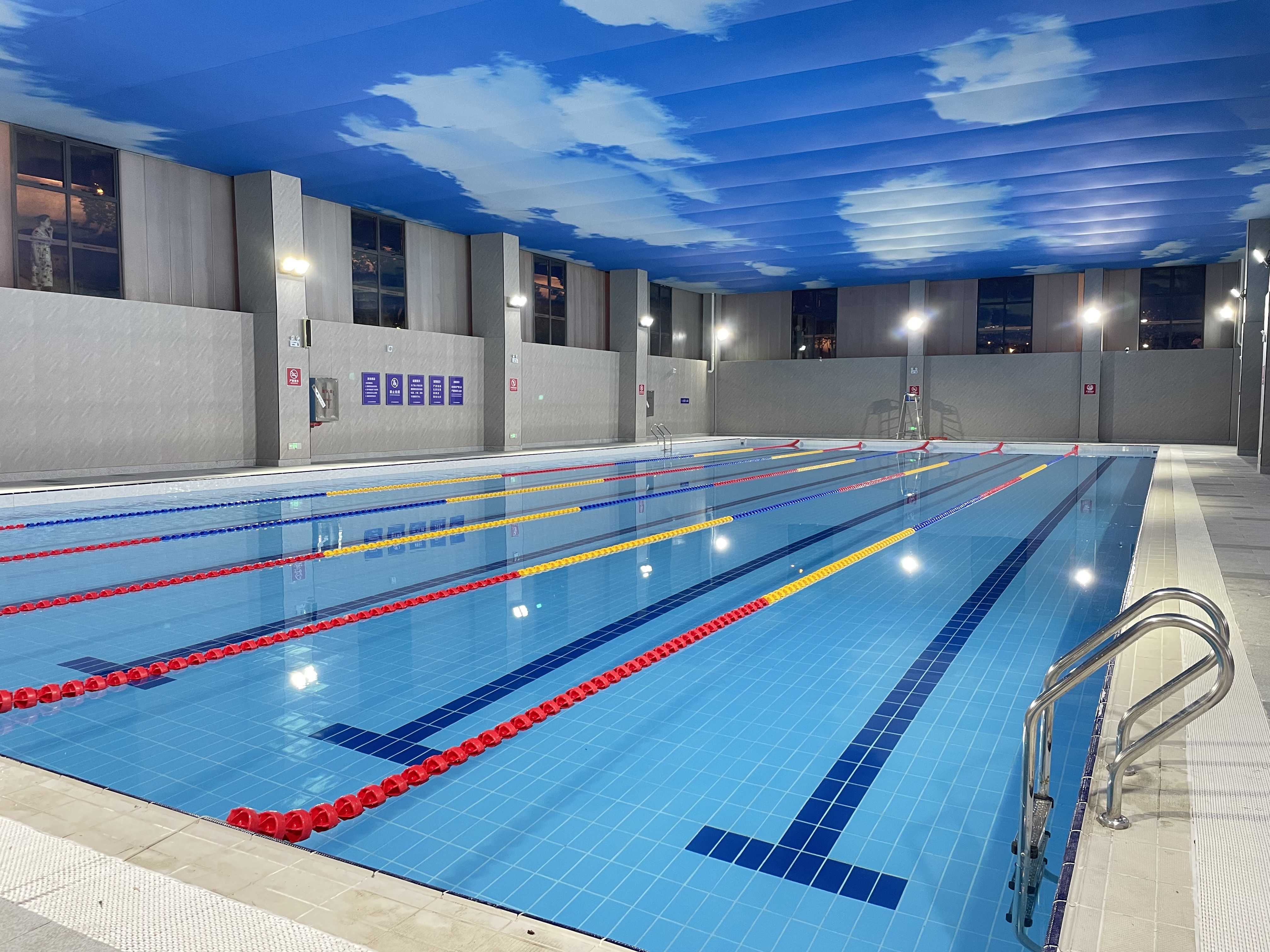 标准游泳池的长宽是多少